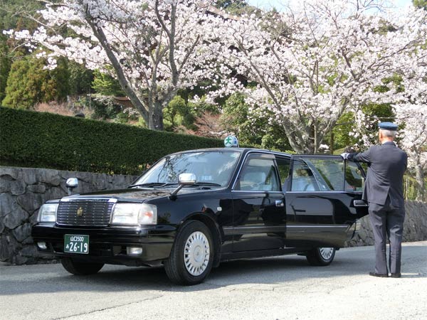 山口県観光タクシー　セダン